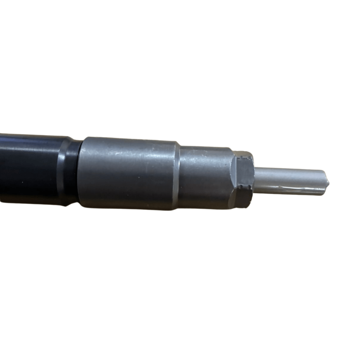 Inyector Toyota Hilux Revo motor 2.4 - COMERCIAL CPR SPA - GENERICO - 295700 - 0560RE