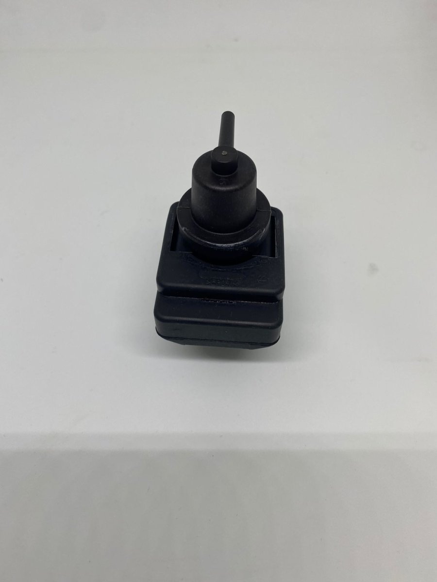 Valvula Solenoide Turbo Nissan Navara - COMERCIAL CPR SPA - Nissan - 14956EB70