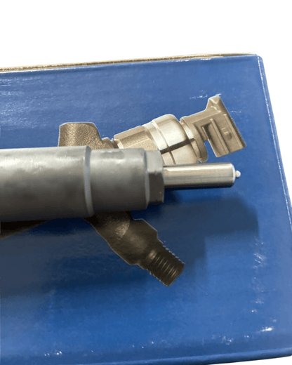 Inyector Denso Mitsubishi L200 euro 3-4 - COMERCIAL CPR SPA - DENSO - 0950005600