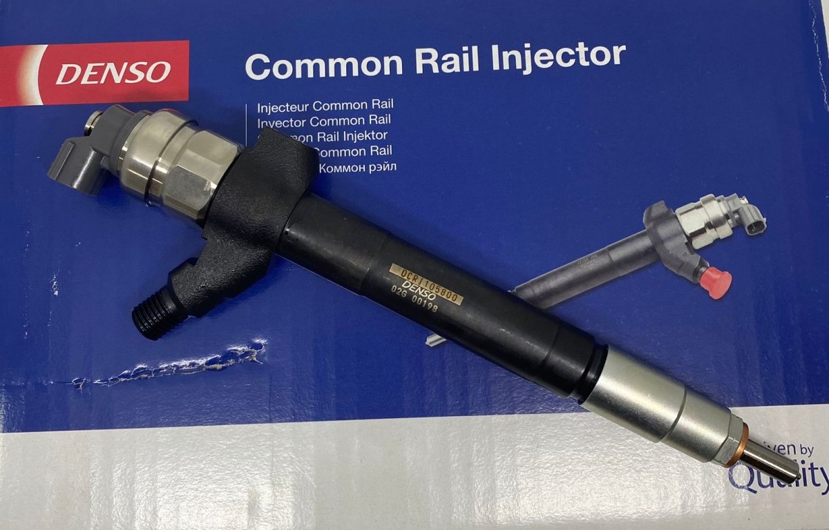 Inyector Toyota Hilux euro 3, 2.5 - COMERCIAL CPR SPA - DENSO - 095000776X