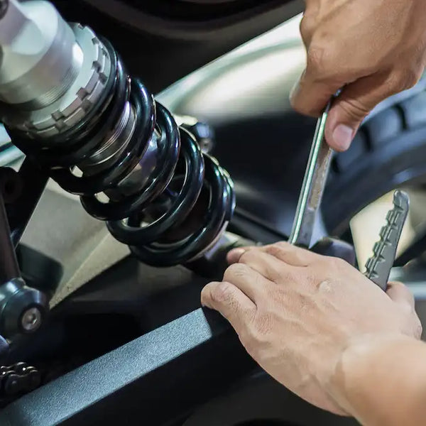 Cambio de Amortiguadores, Bandejas y Suspensión